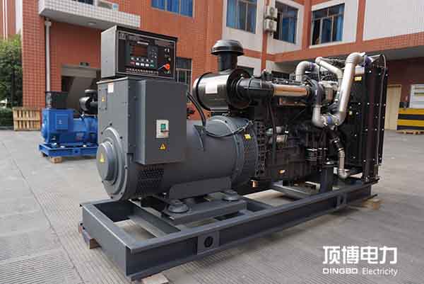 上柴600KW國二排放柴油發(fā)電機組（SC27G900D2）技術(shù)參數(shù)表