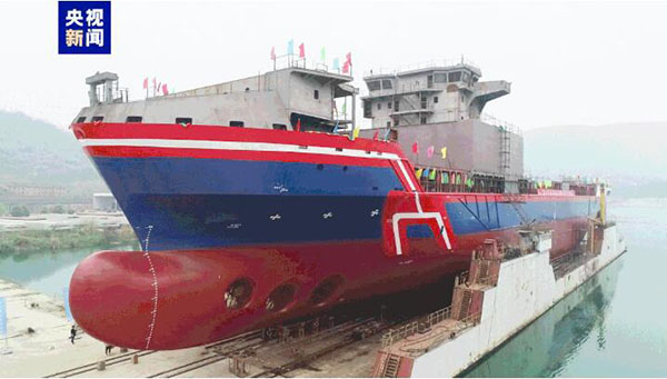 6臺(tái)2250KW濰柴WJ25系列高端船電機(jī)組為萬(wàn)噸級(jí)遠(yuǎn)洋通信海纜鋪設(shè)船提供可靠動(dòng)力源