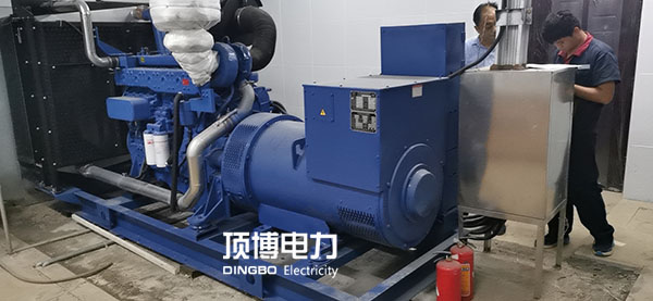 注意！柴油發(fā)電機(jī)上或周圍的灰塵、泥土和異物也是引起火災(zāi)或機(jī)組過熱的原因