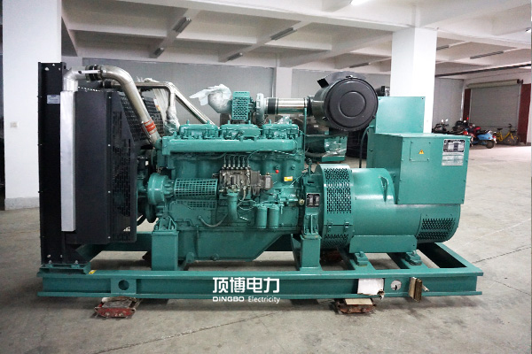 你需要哪一種類(lèi)型的柴油發(fā)電機(jī)呢？開(kāi)放式、靜音式還是移動(dòng)拖車(chē)式？