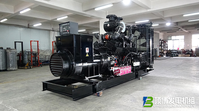 企業(yè)節(jié)能首選：頂博發(fā)電機(jī)省油之道，打造高效節(jié)能新典范